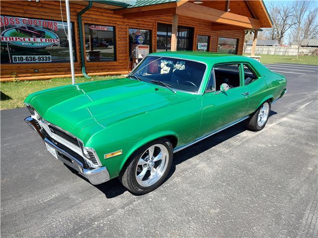 Chevrolet-Nova-1970-Green-Black-0-4