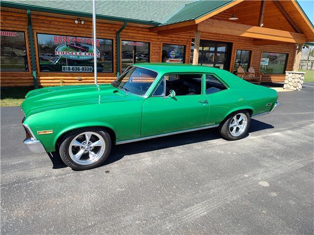 Chevrolet-Nova-1970-Green-Black-0-6