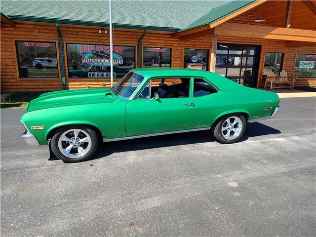 Chevrolet-Nova-1970-Green-Black-0-7