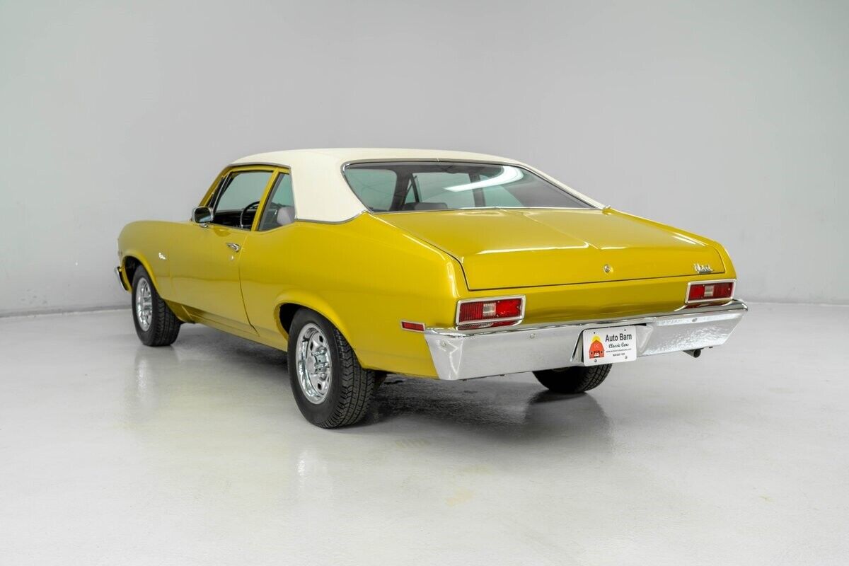 Chevrolet-Nova-1972-Gold-Tan-11632-3