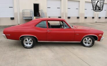 Chevrolet-Nova-1972-Red-Black-834-5