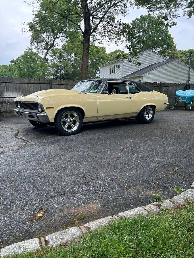 Chevrolet-Nova-1972-yellow-75639-1