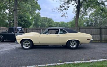 Chevrolet-Nova-1972-yellow-75639-18