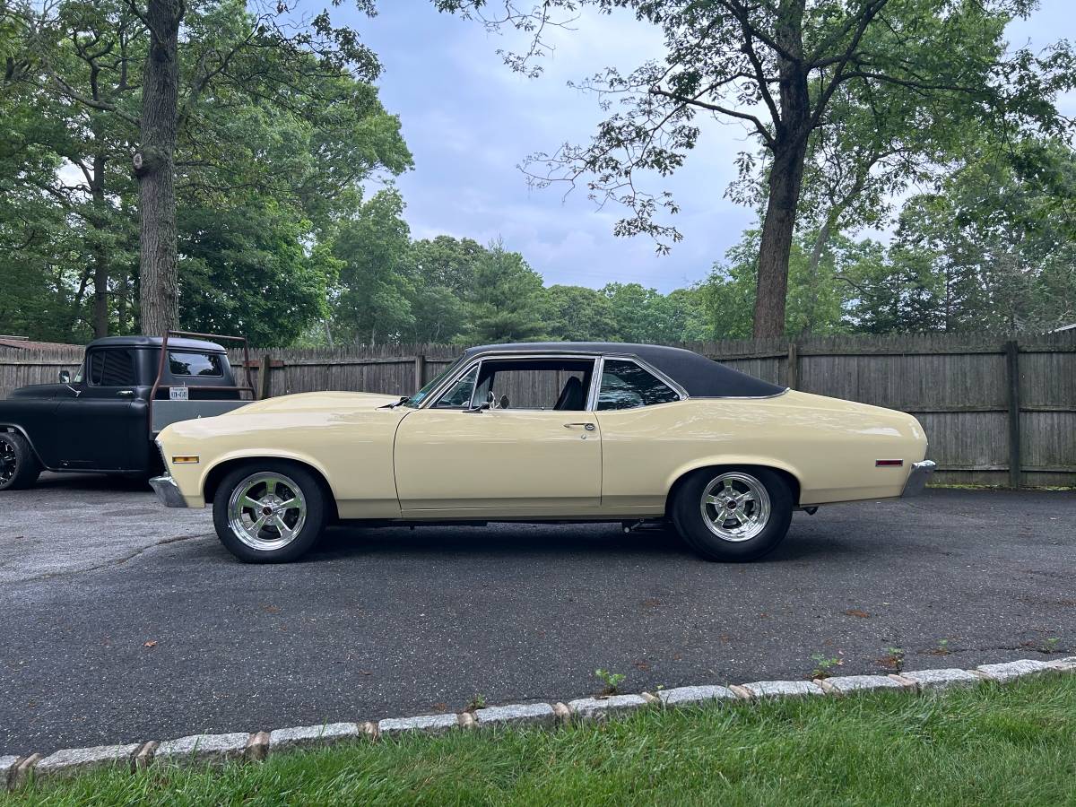 Chevrolet-Nova-1972-yellow-75639-18