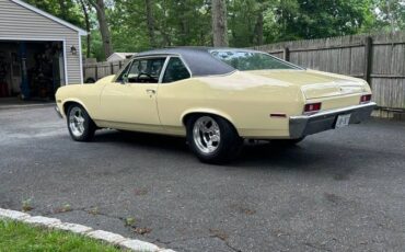 Chevrolet-Nova-1972-yellow-75639