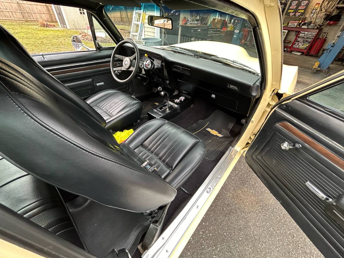 Chevrolet-Nova-1972-yellow-75639-4