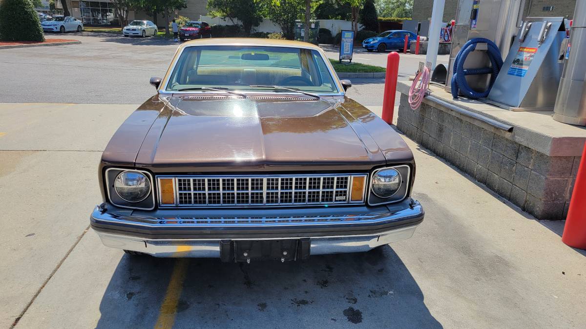 Chevrolet-Nova-1977-brown-87548-2