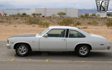 Chevrolet-Nova-1978-White-Black-6090-5