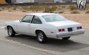 Chevrolet-Nova-1978-White-Black-6090-6