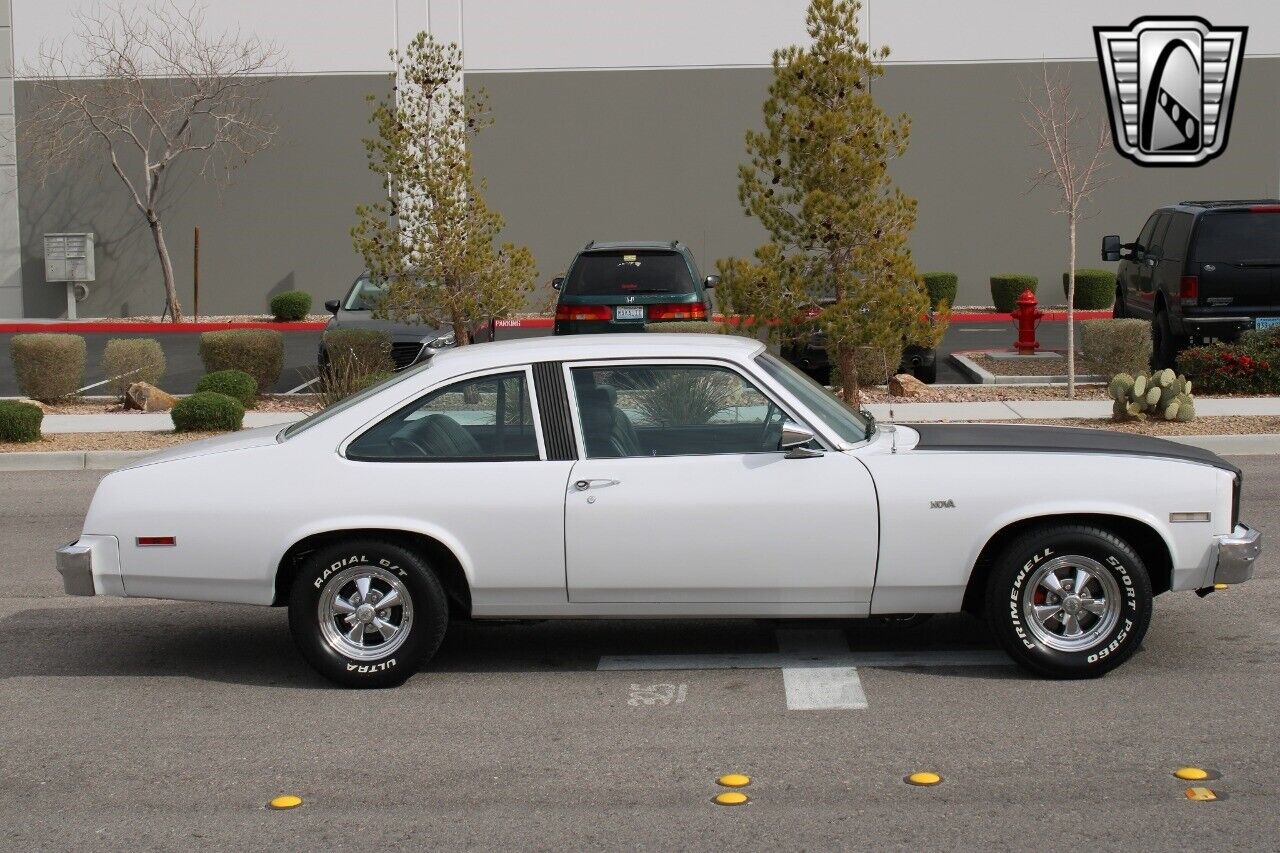 Chevrolet-Nova-1978-White-Black-6090-9