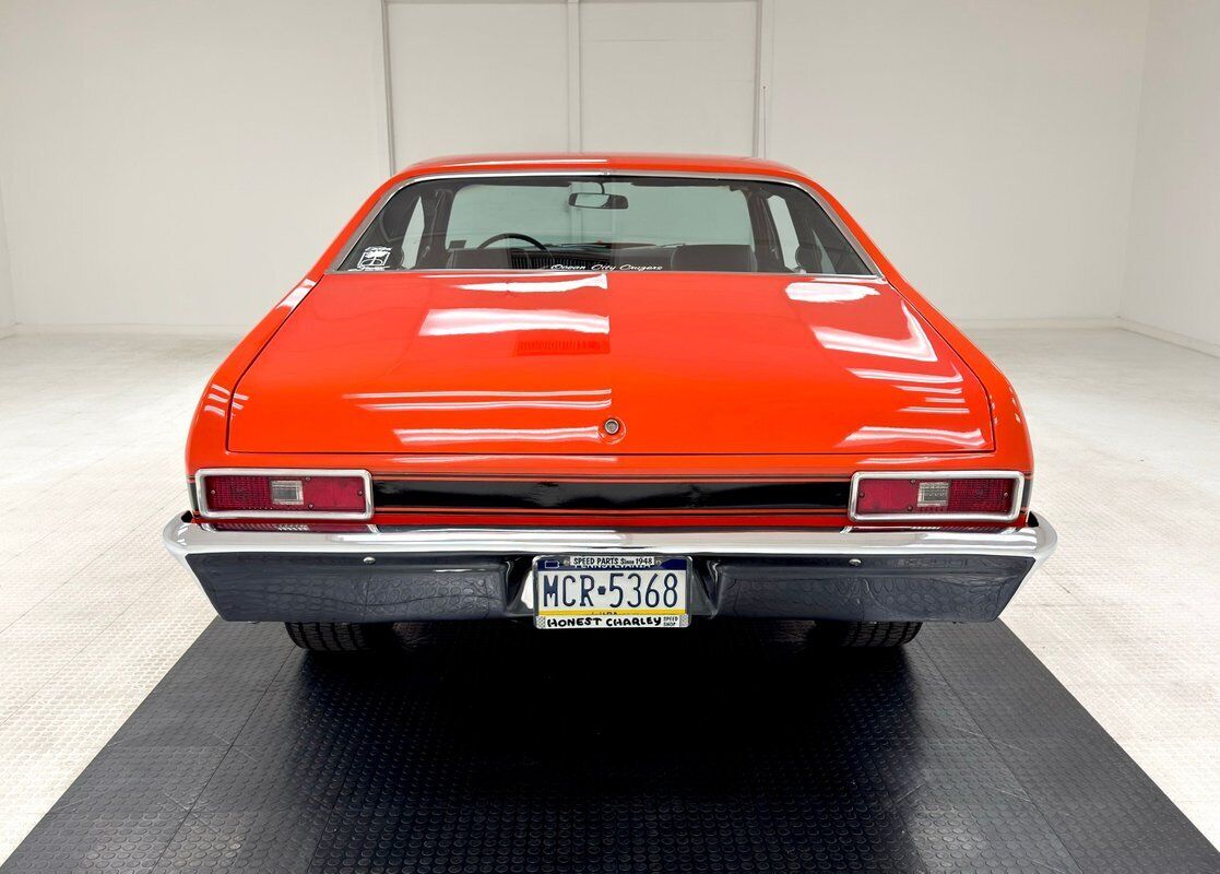 Chevrolet-Nova-Berline-1972-Orange-Black-119217-3