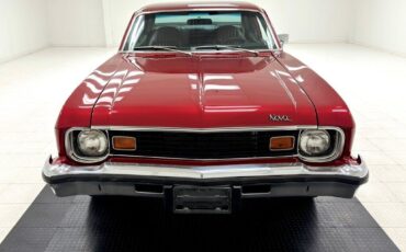 Chevrolet-Nova-Berline-1974-Red-Black-24589-7