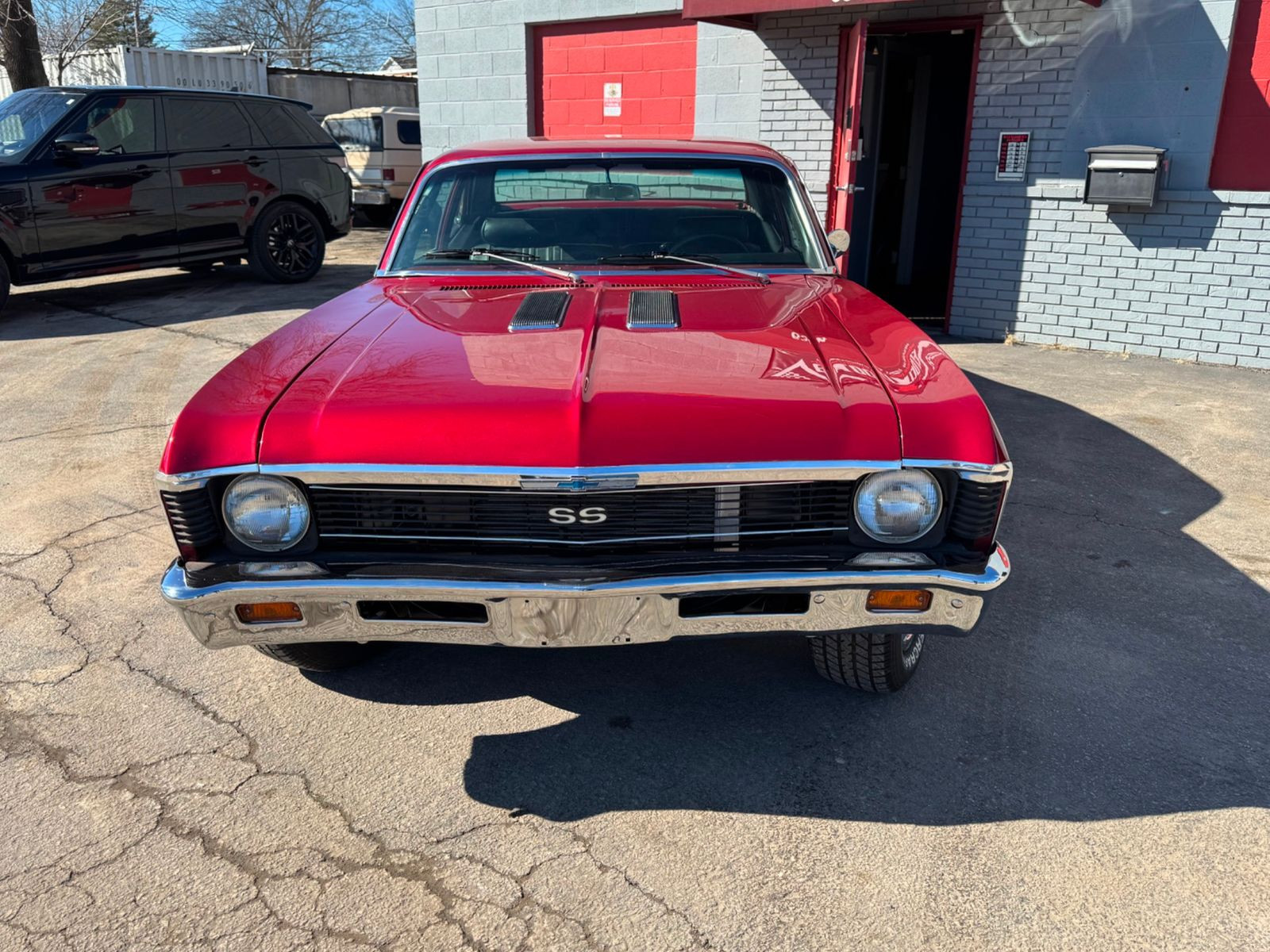 Chevrolet-Nova-Coupe-1969-Burgundy-Black-3-6