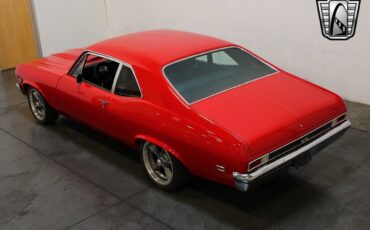 Chevrolet-Nova-Coupe-1971-Red-Black-70069-10