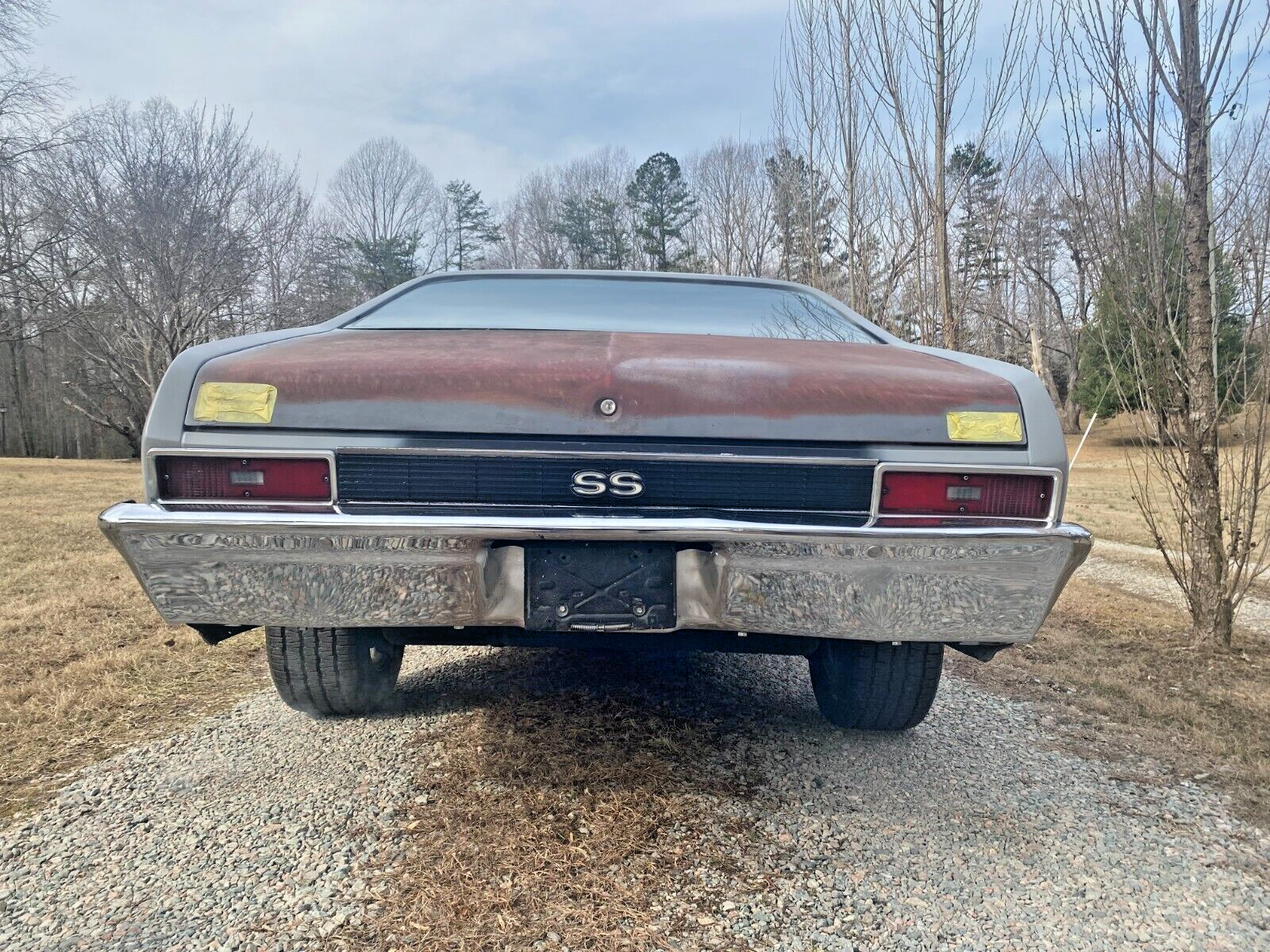 Chevrolet-Nova-Coupe-1972-128110-8