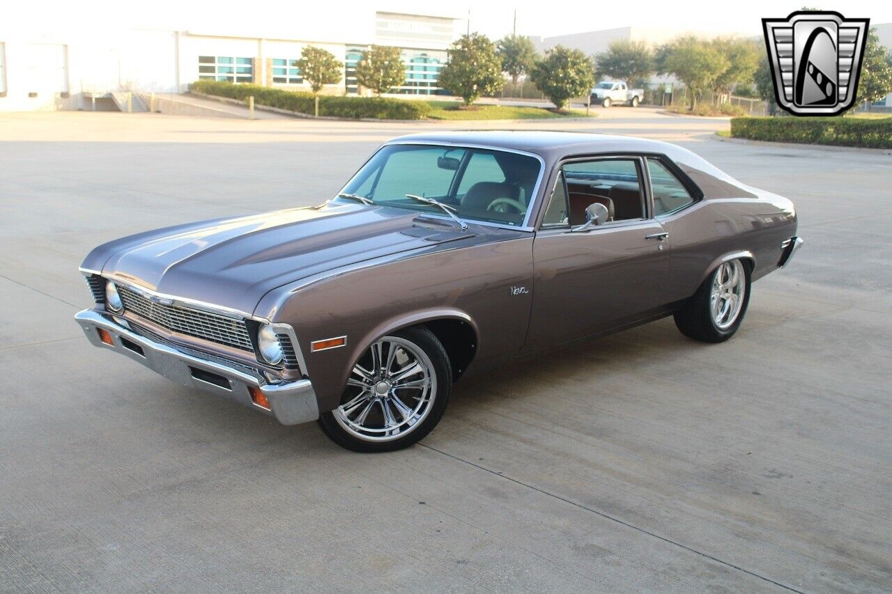 Chevrolet-Nova-Coupe-1972-Gray-Tan-10-2