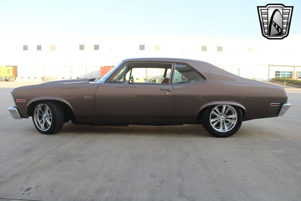 Chevrolet-Nova-Coupe-1972-Gray-Tan-10-3