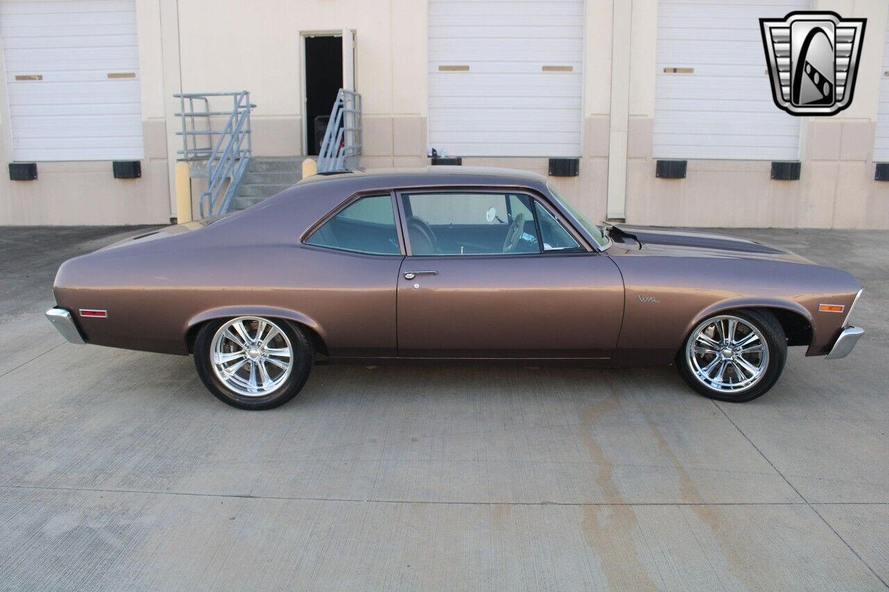 Chevrolet-Nova-Coupe-1972-Gray-Tan-10-7