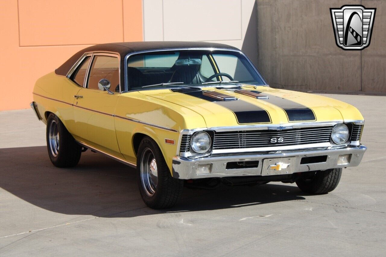 Chevrolet-Nova-Coupe-1972-Yellow-Black-112652-5