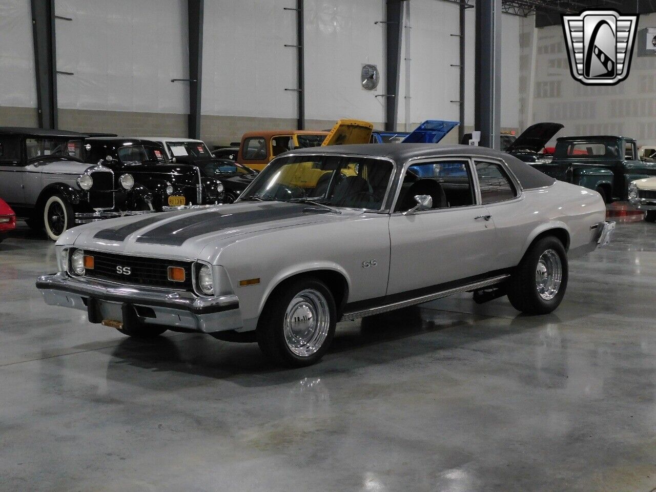 Chevrolet-Nova-Coupe-1973-Gray-Gray-38413-2