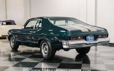 Chevrolet-Nova-Coupe-1974-Green-Black-132962-8