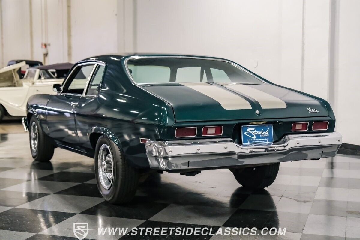 Chevrolet-Nova-Coupe-1974-Green-Black-132962-9