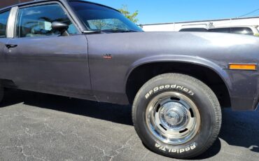 Chevrolet-Nova-Coupe-1976-Red-Black-24589-9