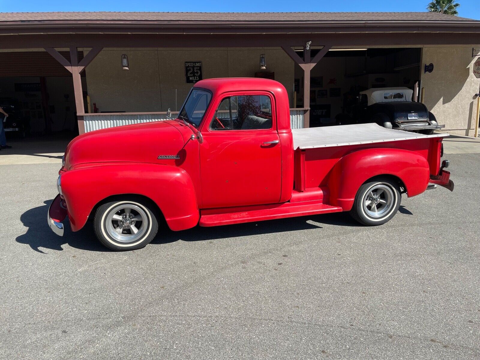 Chevrolet-Other-Pickups-1951-Red-Gray-16093-1