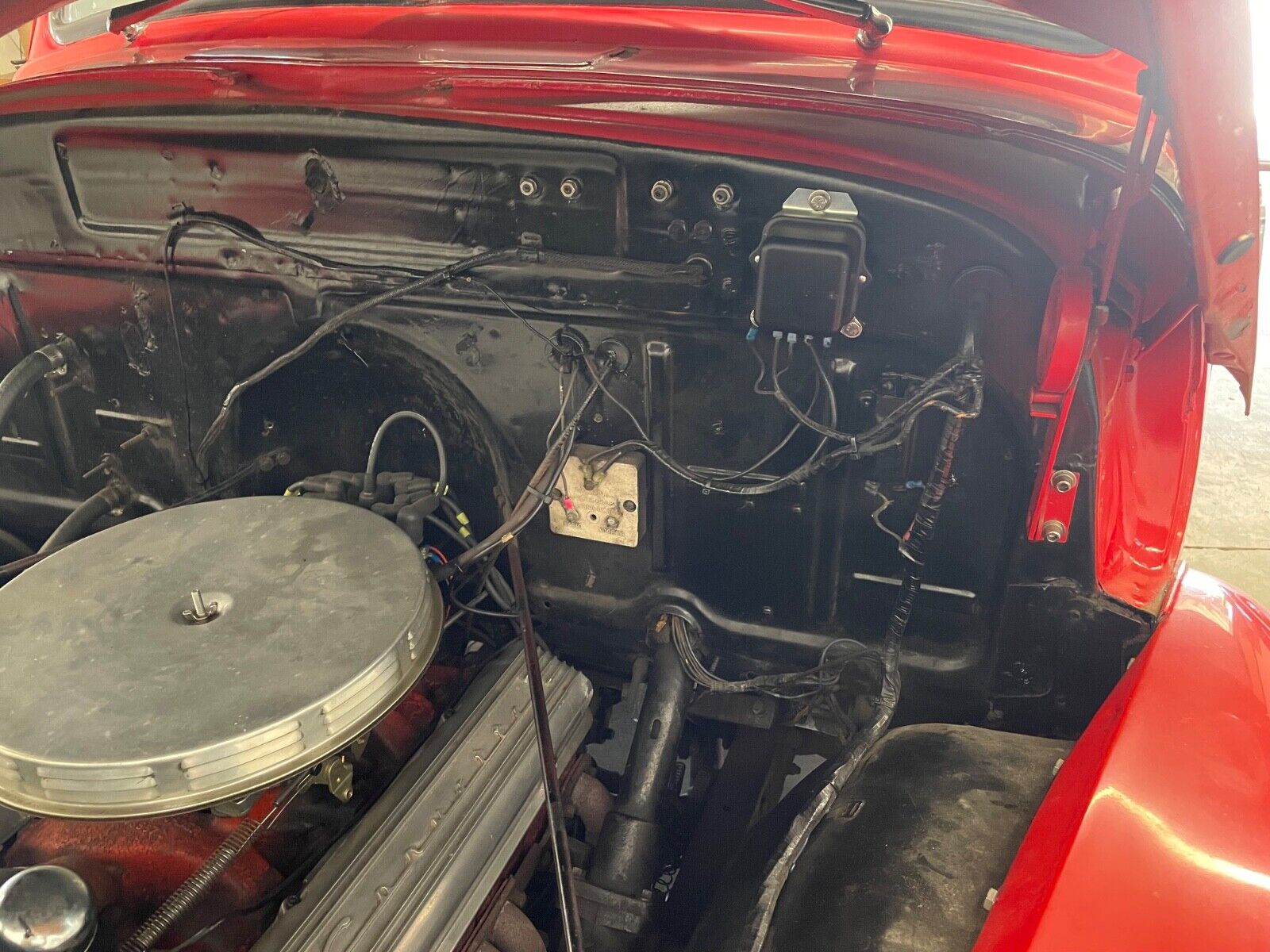 Chevrolet-Other-Pickups-1951-Red-Gray-16093-24