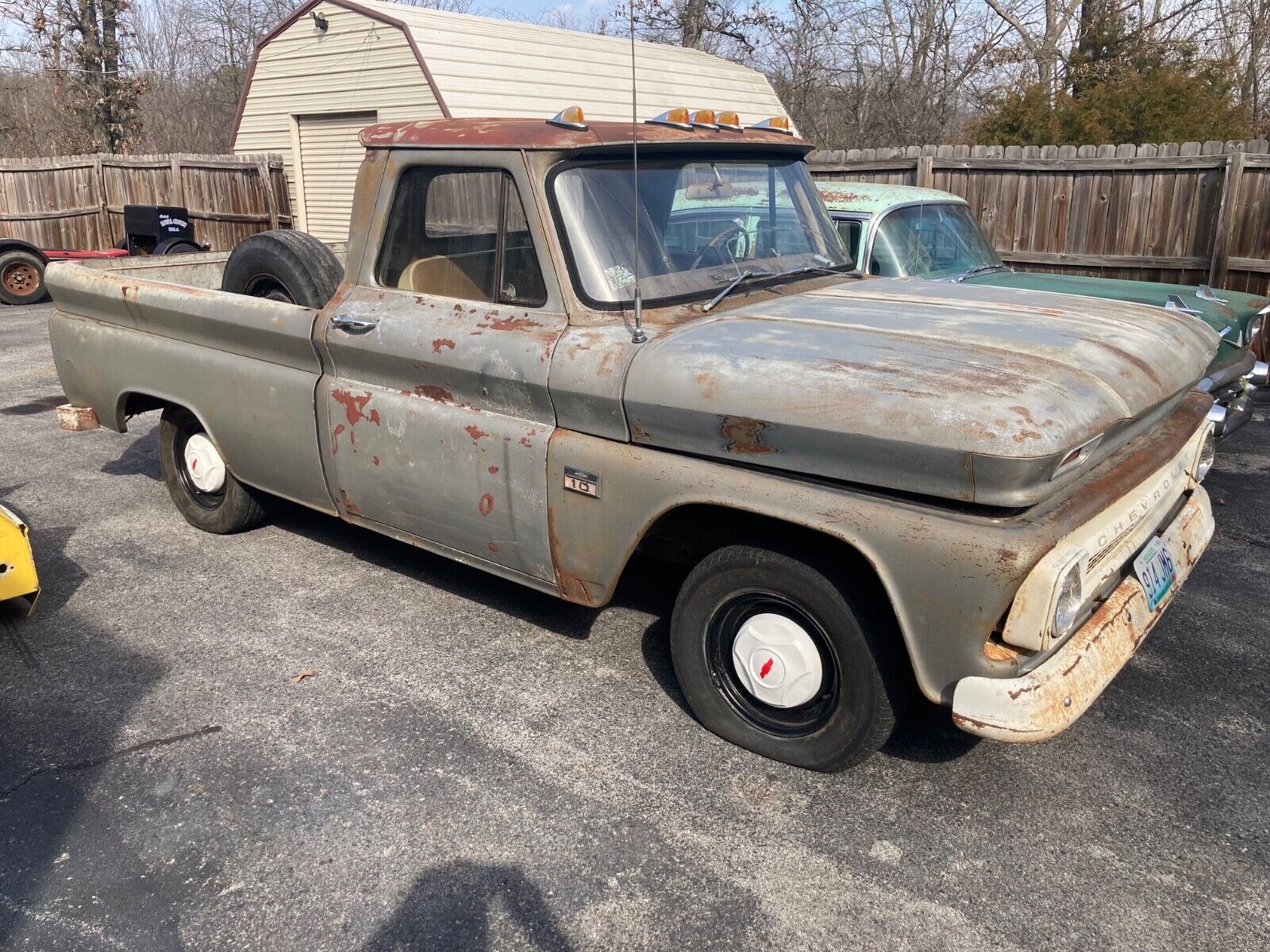 Chevrolet-Other-Pickups-1966-106217-9