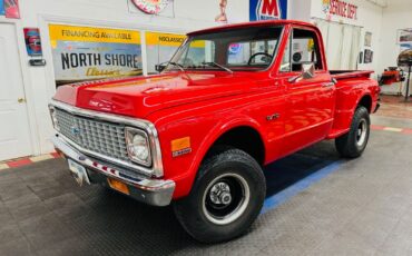 Chevrolet-Other-Pickups-1972-Red-Black-2165-1