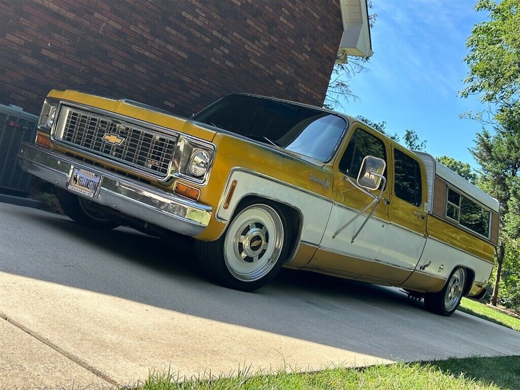 Chevrolet-Other-Pickups-1973-Two-Tone-Tan-0-2