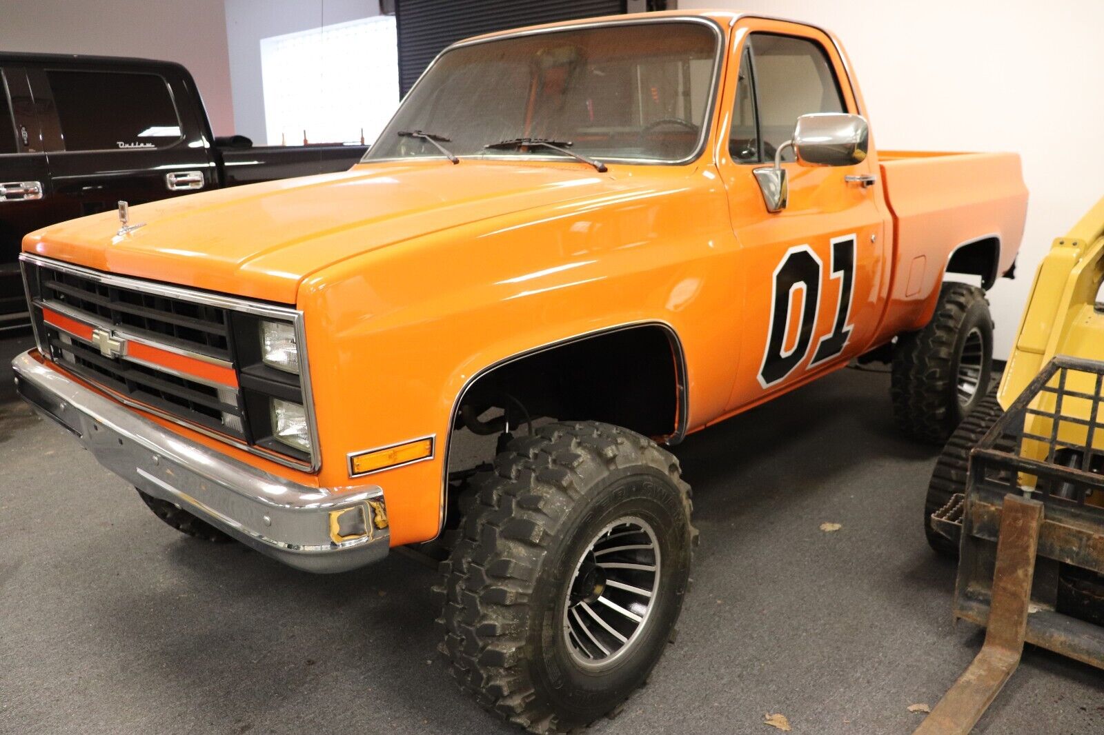 Chevrolet-Other-Pickups-1978-Orange-Black-66030-2