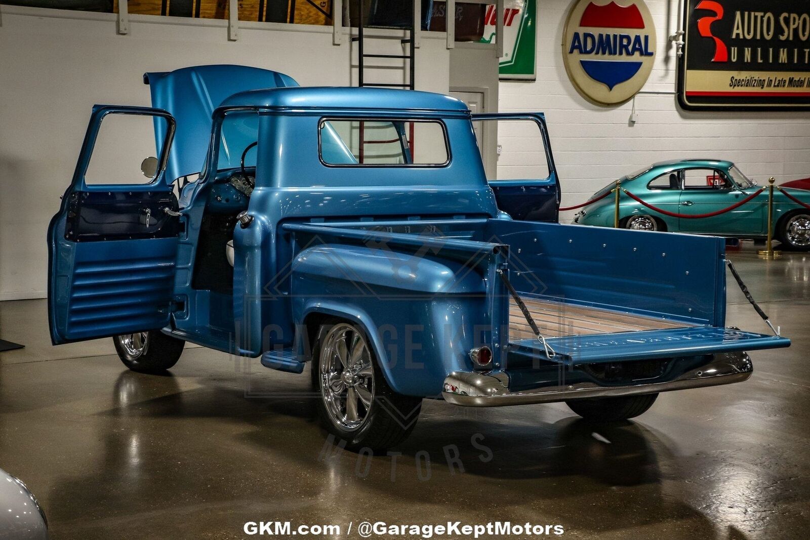 Chevrolet-Other-Pickups-Pickup-1957-Blue-Blue-301-2