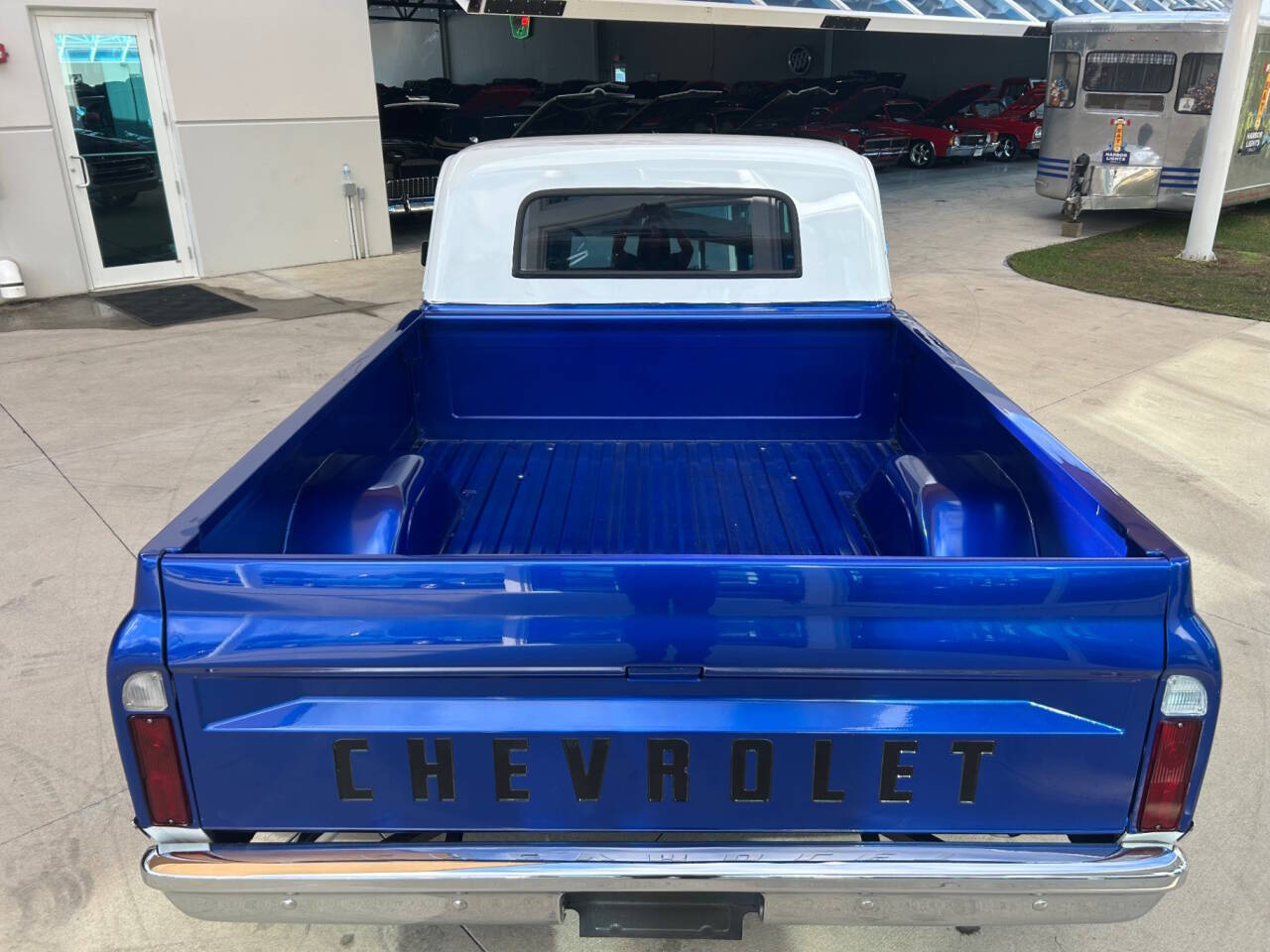 Chevrolet-Other-Pickups-Pickup-1967-Blue-Brown-1999-6