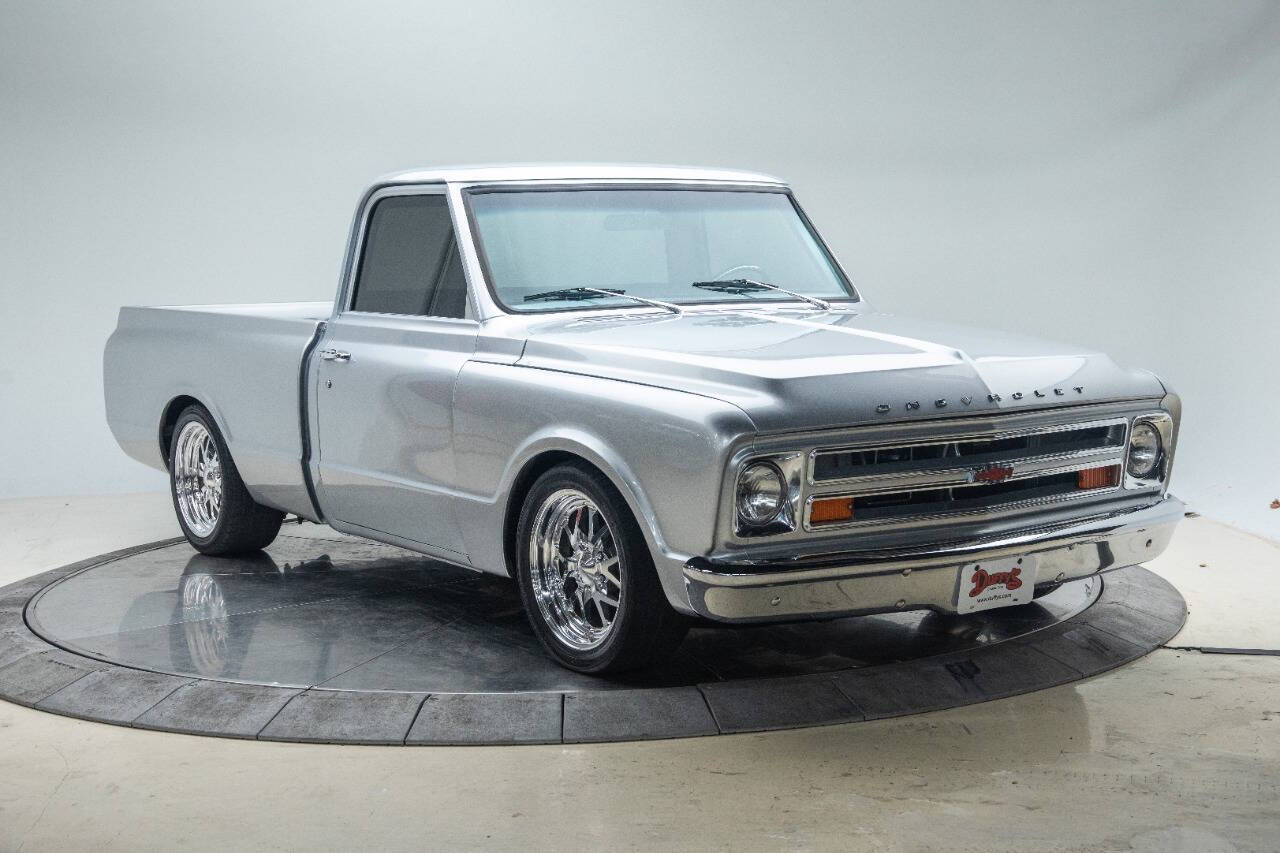 Chevrolet-Other-Pickups-Pickup-1970-Silver-Black-1265-3