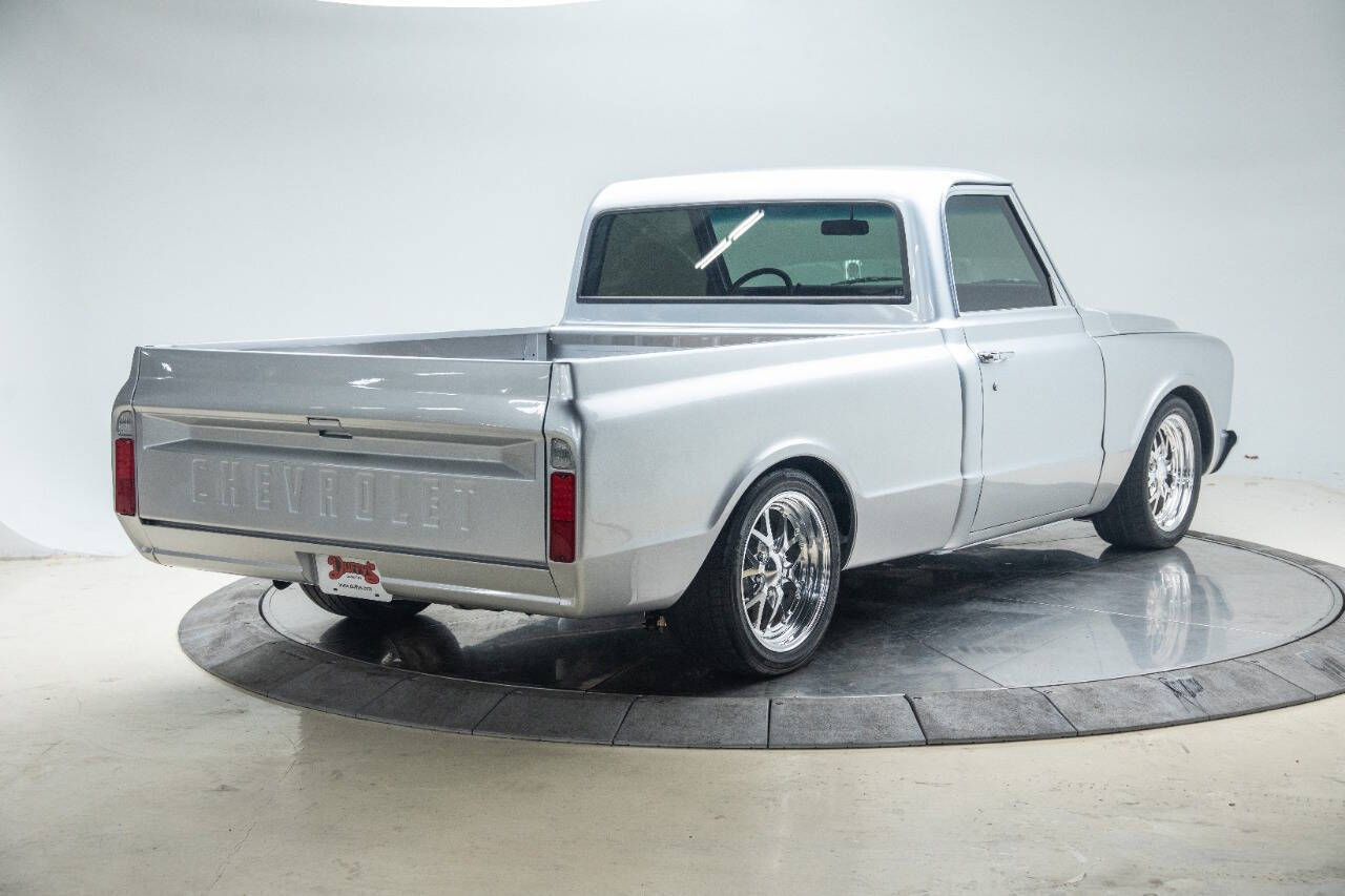 Chevrolet-Other-Pickups-Pickup-1970-Silver-Black-1265-5