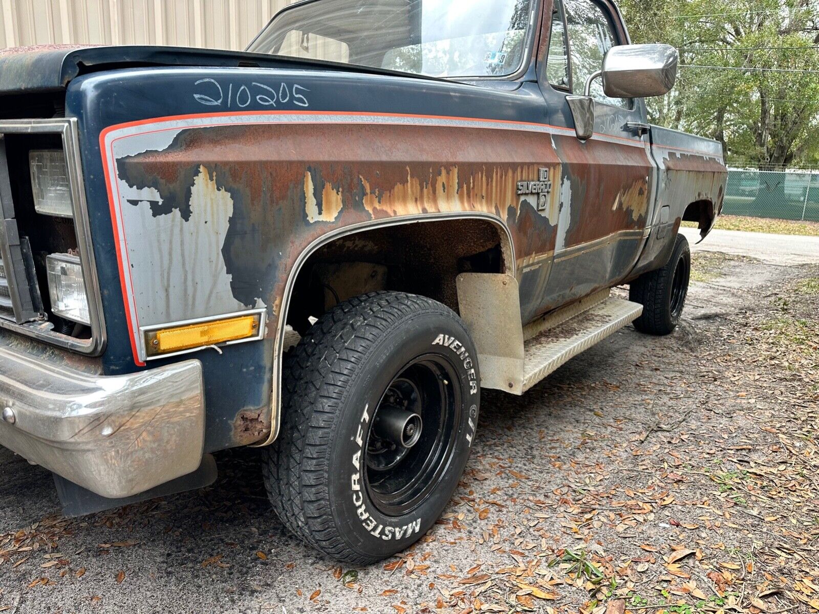 Chevrolet-Other-Pickups-Pickup-1983-Blue-Blue-5238-2