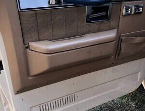 Chevrolet-Other-Pickups-Pickup-1986-Burgundy-Tan-156106-14