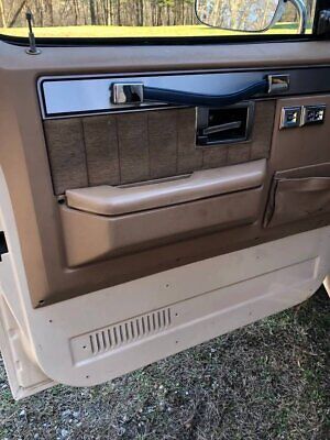 Chevrolet-Other-Pickups-Pickup-1986-Burgundy-Tan-156106-14