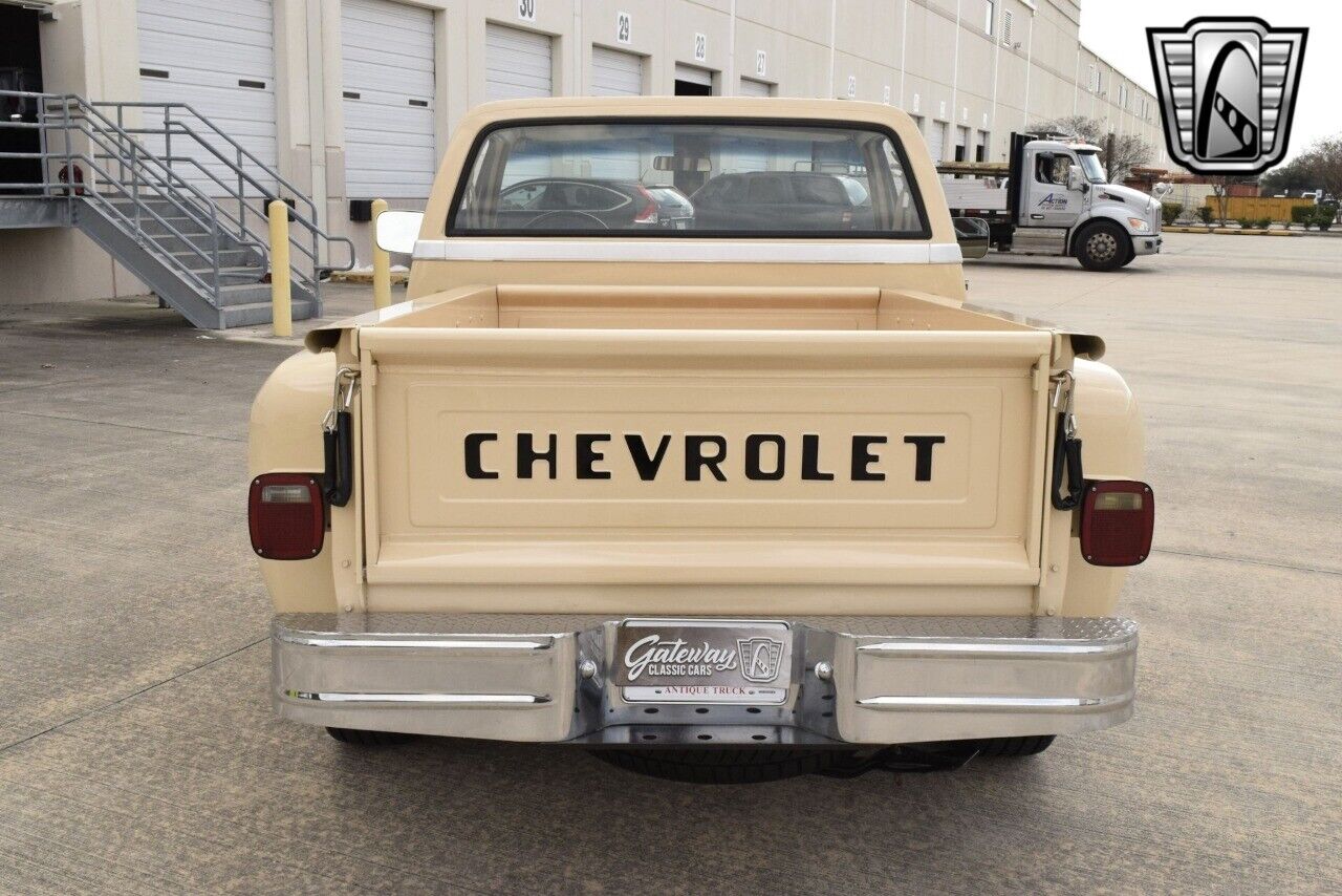 Chevrolet-Other-Pickups-Pickup-1987-Beige-Tan-146869-3