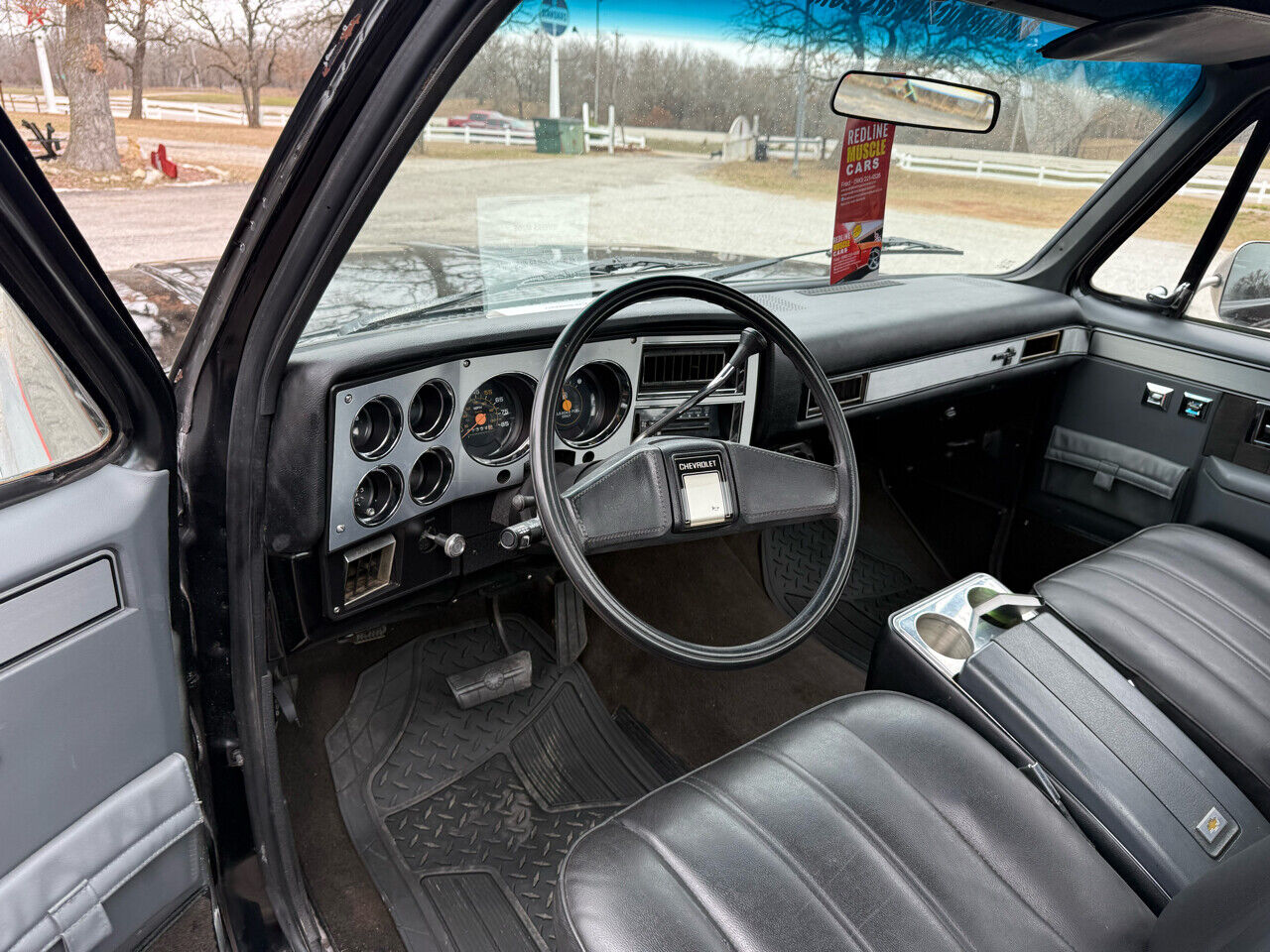 Chevrolet-Other-Pickups-Pickup-1987-Black-Black-147020-14