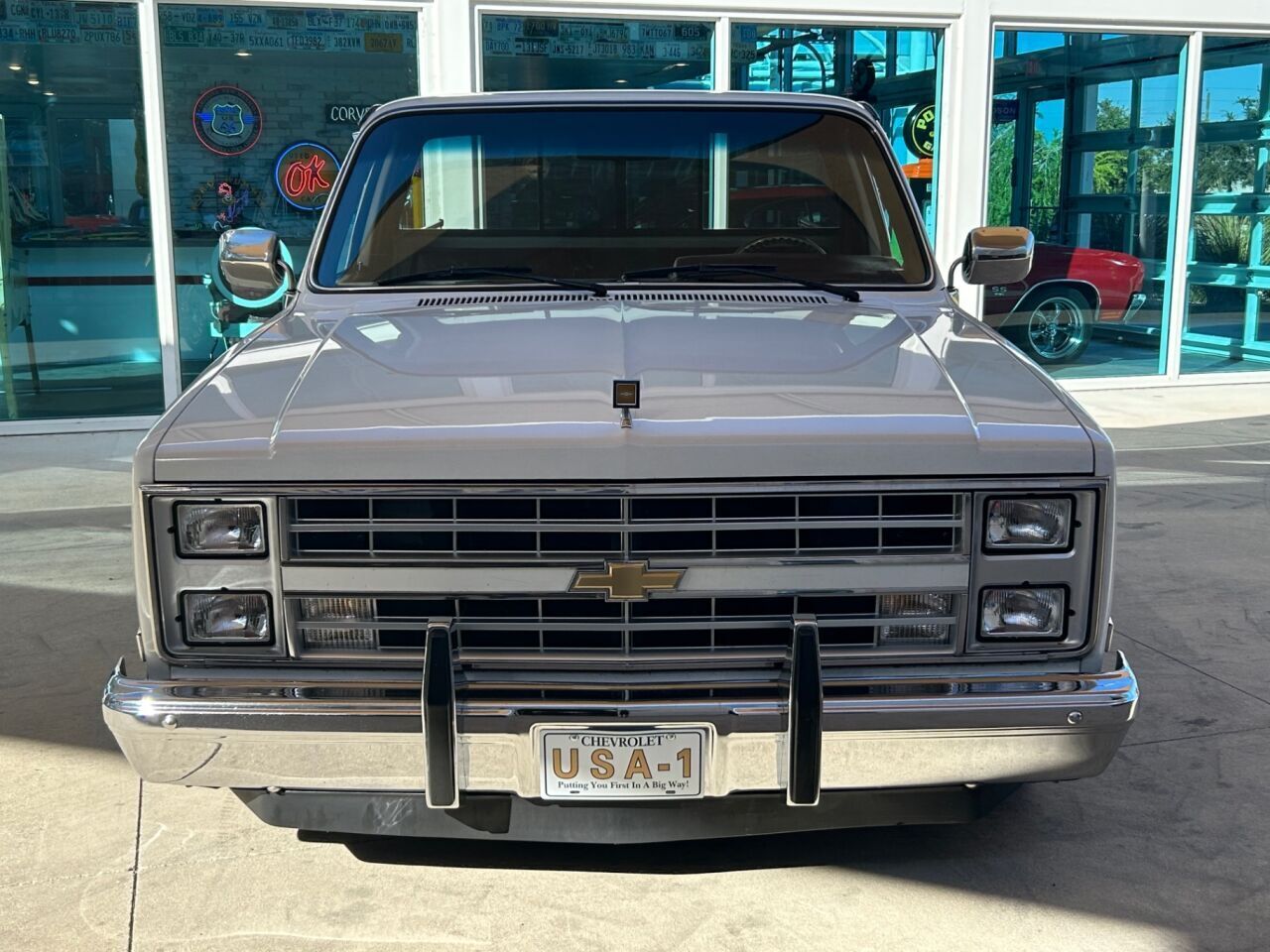 Chevrolet-Other-Pickups-Pickup-1987-White-Red-123149-1