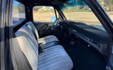 Chevrolet-Pickup-c10-shortbox-1985-black-159325-10