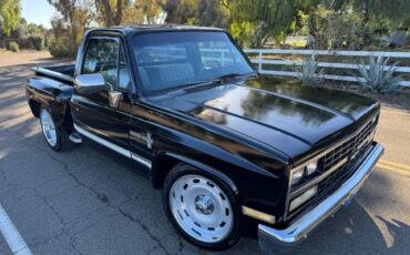 Chevrolet-Pickup-c10-shortbox-1985-black-159325-5