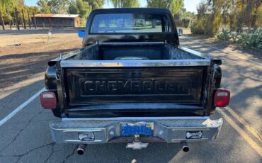 Chevrolet-Pickup-c10-shortbox-1985-black-159325-7