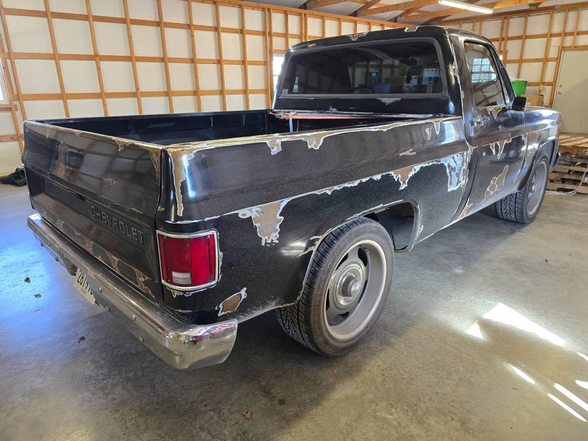 Chevrolet-Pickup-c10-shortbox-1985-black-68513-11