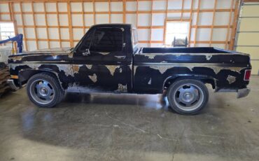 Chevrolet-Pickup-c10-shortbox-1985-black-68513