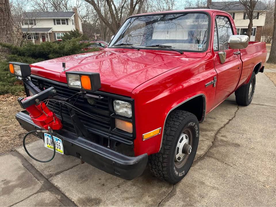 Chevrolet-Pickup-diesel-1985-red-205996-3