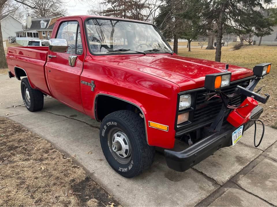 Chevrolet-Pickup-diesel-1985-red-205996-4